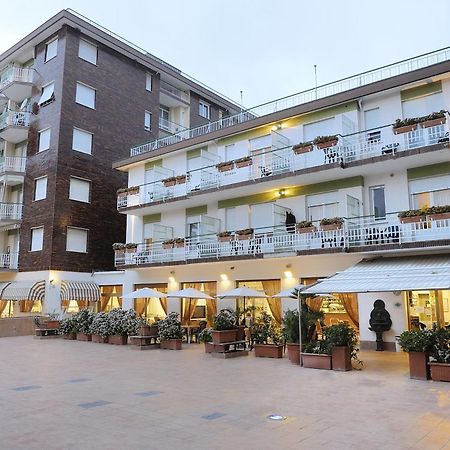 Hotel Arma Ristorante Arma di Taggia Luaran gambar