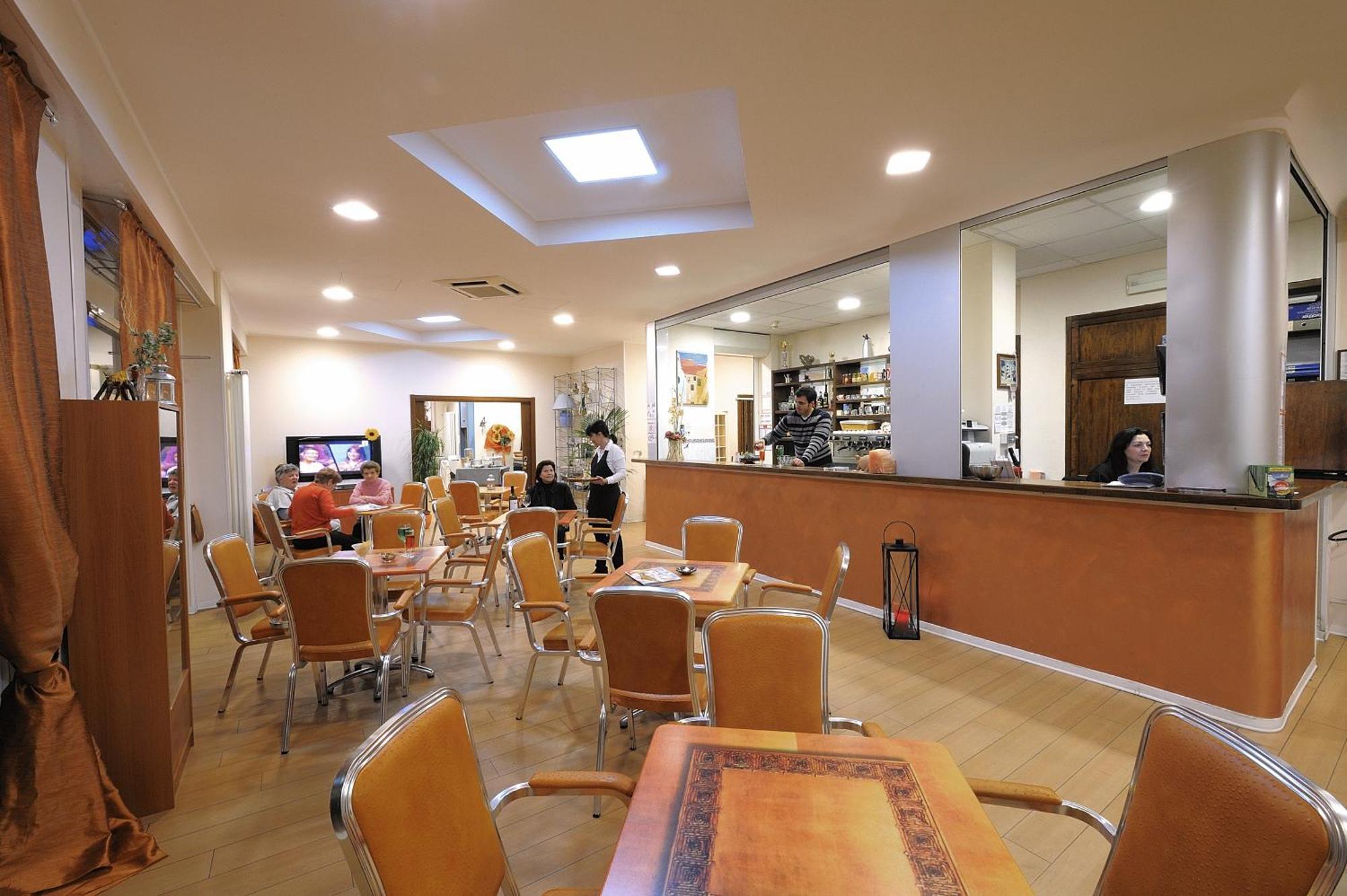 Hotel Arma Ristorante Arma di Taggia Luaran gambar